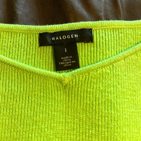 Halogen green tank top in Large - Picture 3 of 4